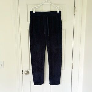 UNIQLO fleece pants size L navy blue elastic waist cozy